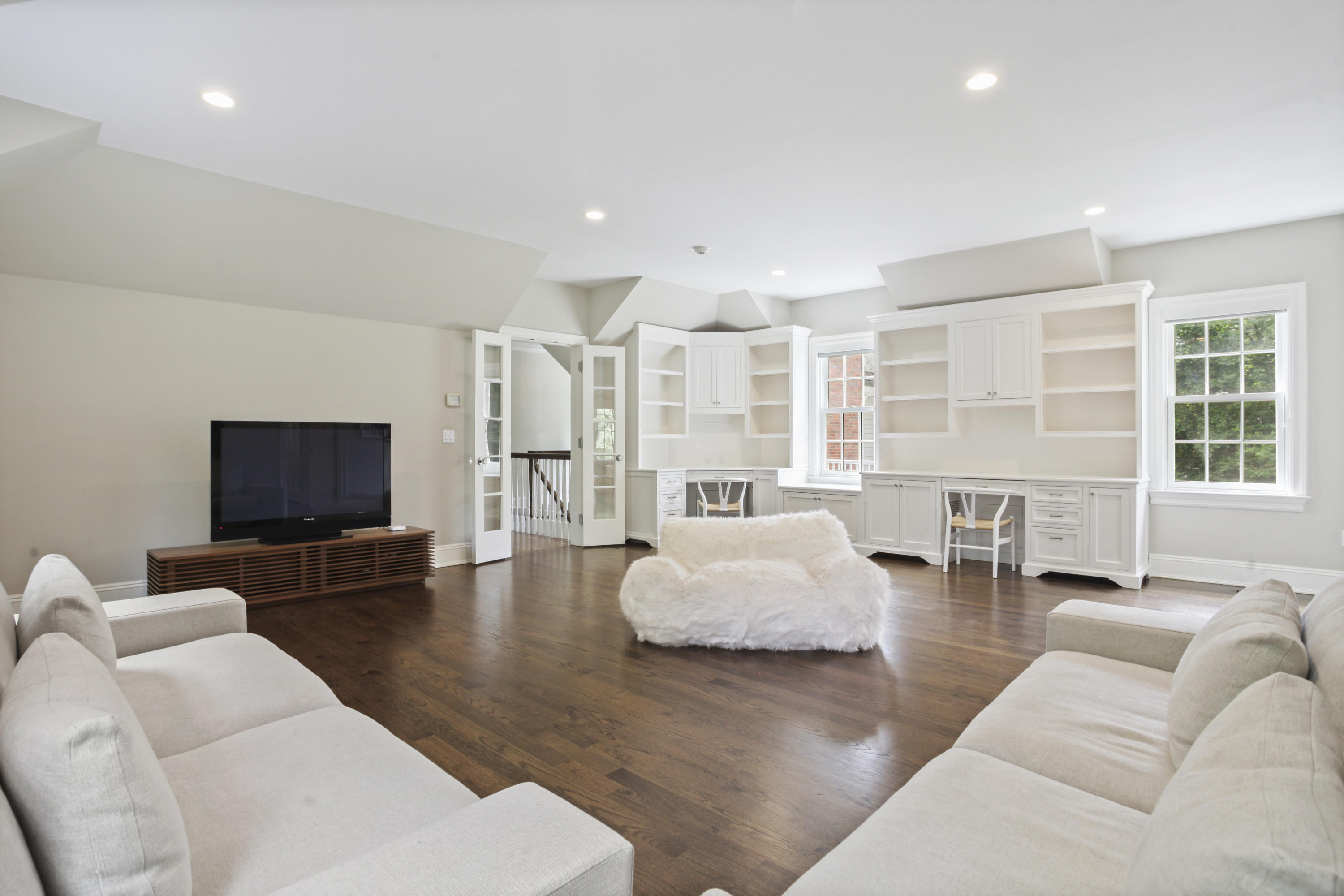 15 Hillsley Road Darien, CT 06820 - Photo 43 of 61 15 Hillsley Rd Darien CT 06820-print-070