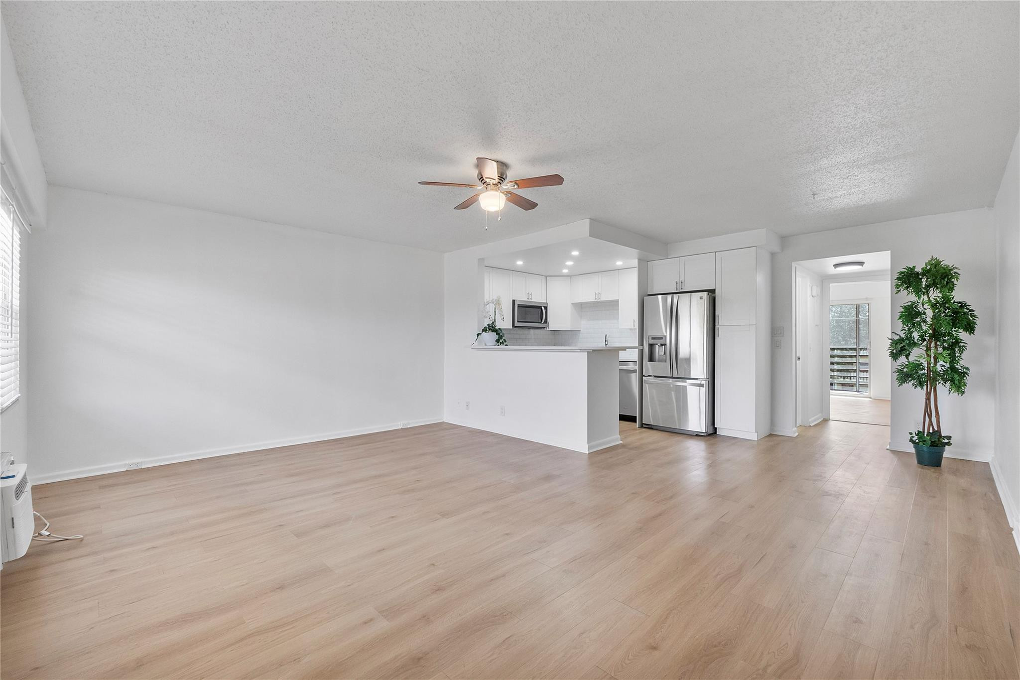457 Mansfield I, Unit 457 Boca Raton, FL 33434 - Photo 4 of 15 Photo 4