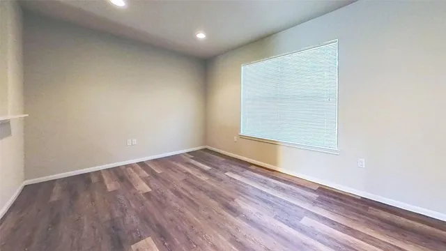 $1,200 | 304 Stubblefield Lane, Unit 304, Liberty Hill, TX 78642