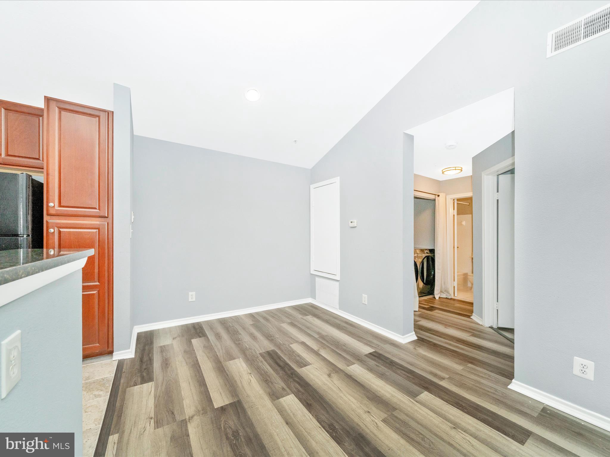 9907 Boysenberry Way, Unit 11042 Gaithersburg, MD 20879 - Photo 12 of 48 Dining Area