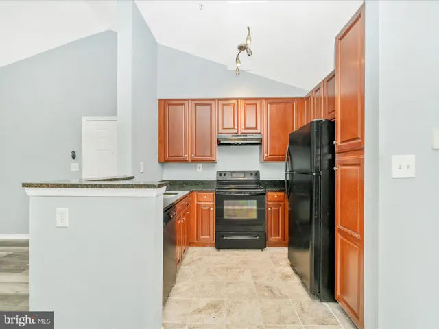 $167,500 | 9907 Boysenberry Way, Unit 11042, Gaithersburg, MD 20879