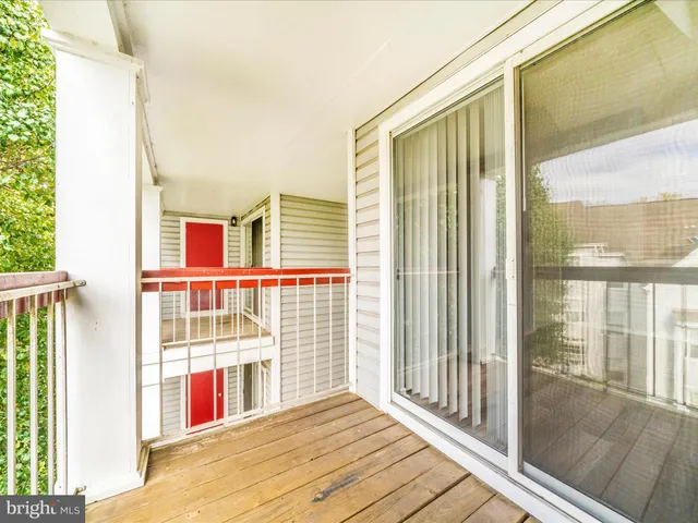 $167,500 | 9907 Boysenberry Way, Unit 11042, Gaithersburg, MD 20879