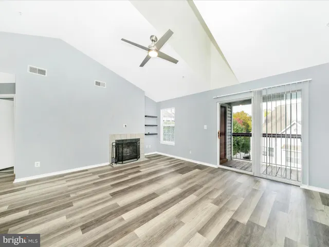 $167,500 | 9907 Boysenberry Way, Unit 11042, Gaithersburg, MD 20879