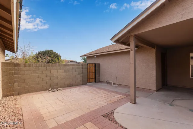 $389,900 | 12810 South 50th Way, Phoenix, AZ 85044