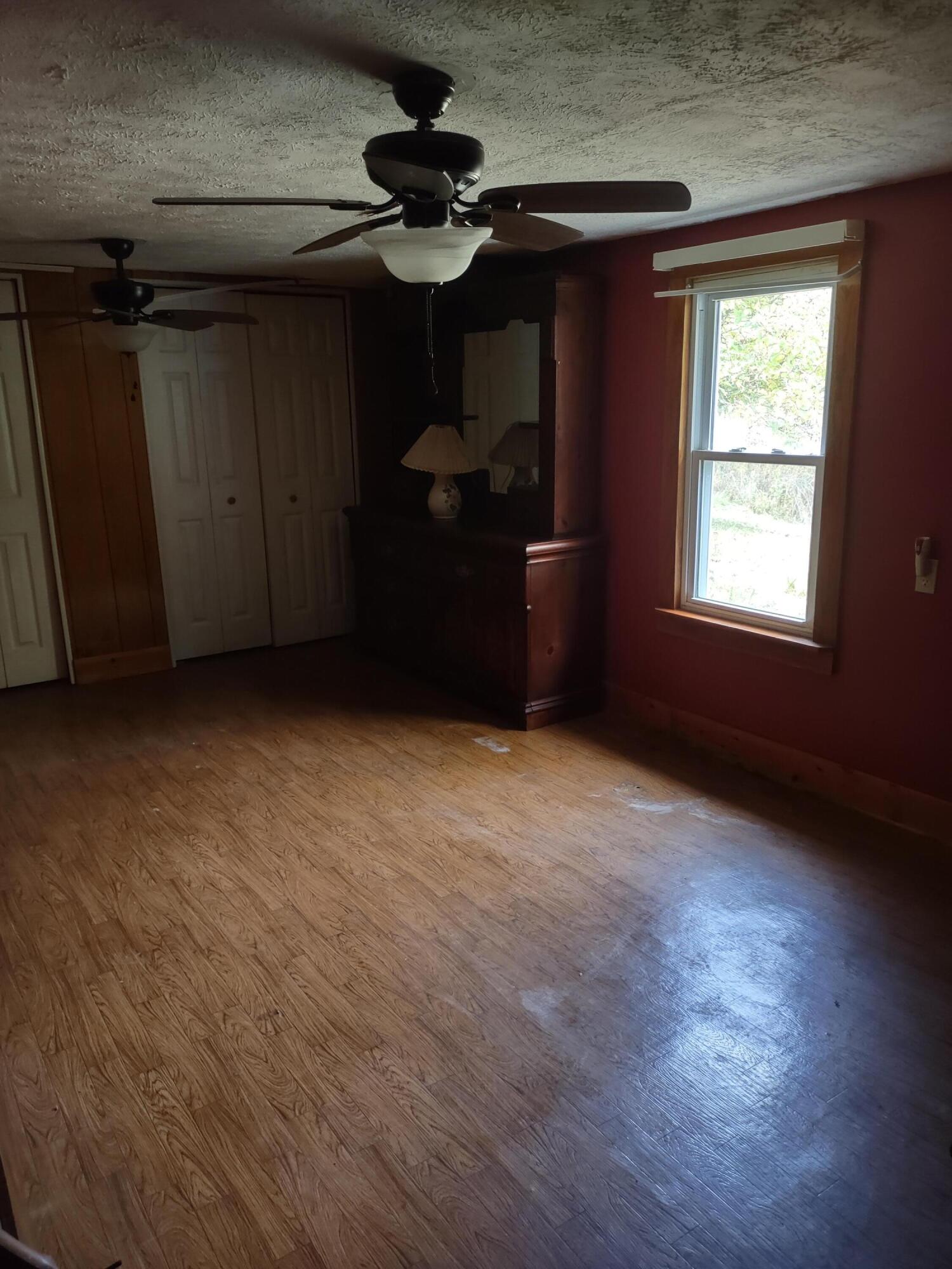 10419 Caney Valley Road Bristol, VA 24202 - Photo 19 of 37 Bedroom 1