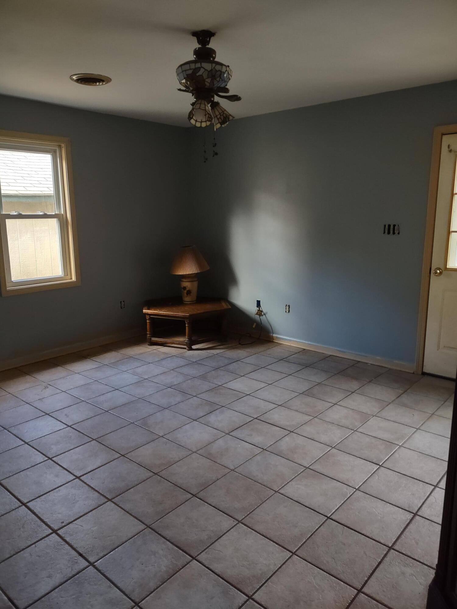 10419 Caney Valley Road Bristol, VA 24202 - Photo 22 of 37 Bedroom 2
