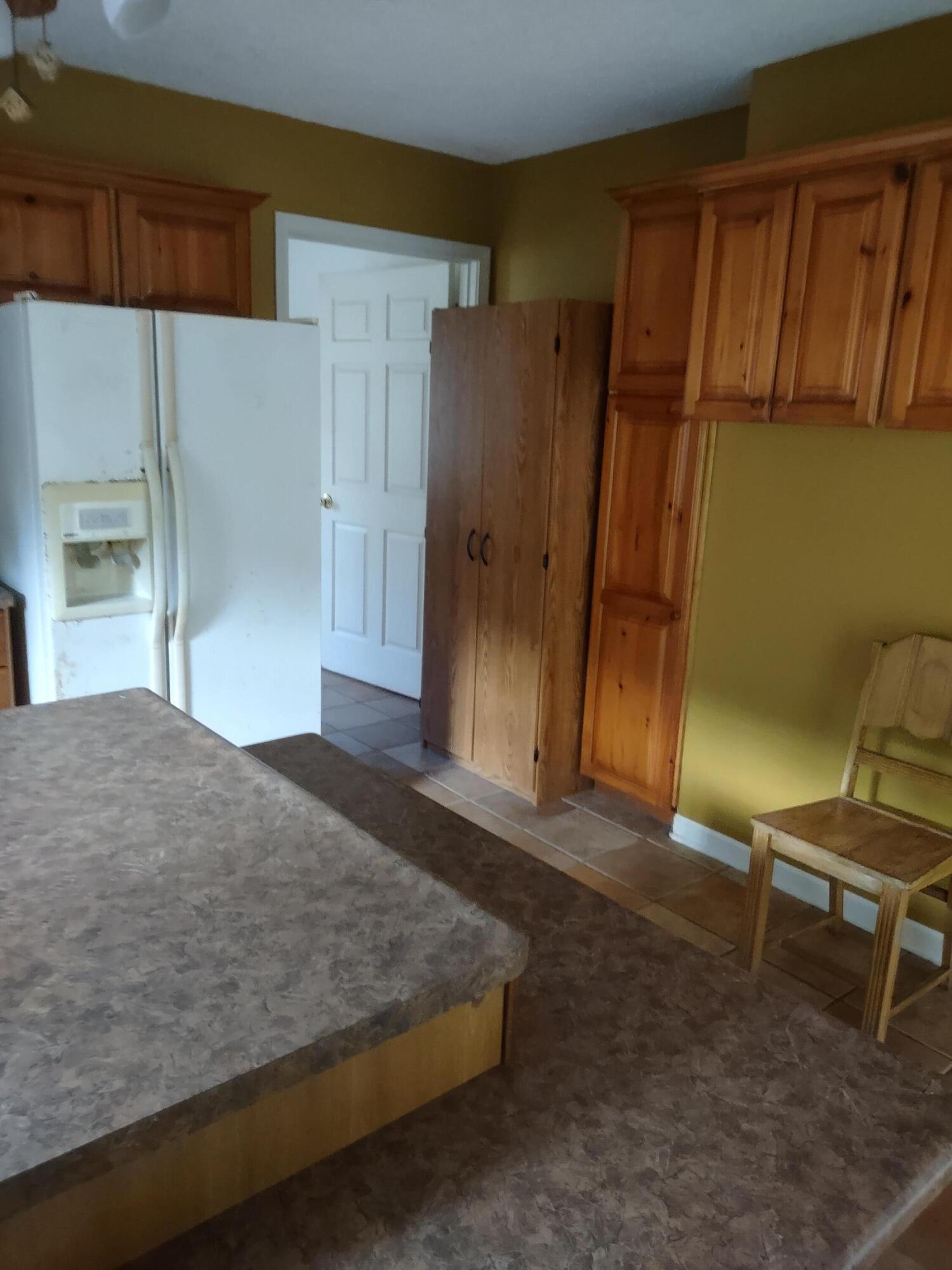 10419 Caney Valley Road Bristol, VA 24202 - Photo 32 of 37 Kitchen