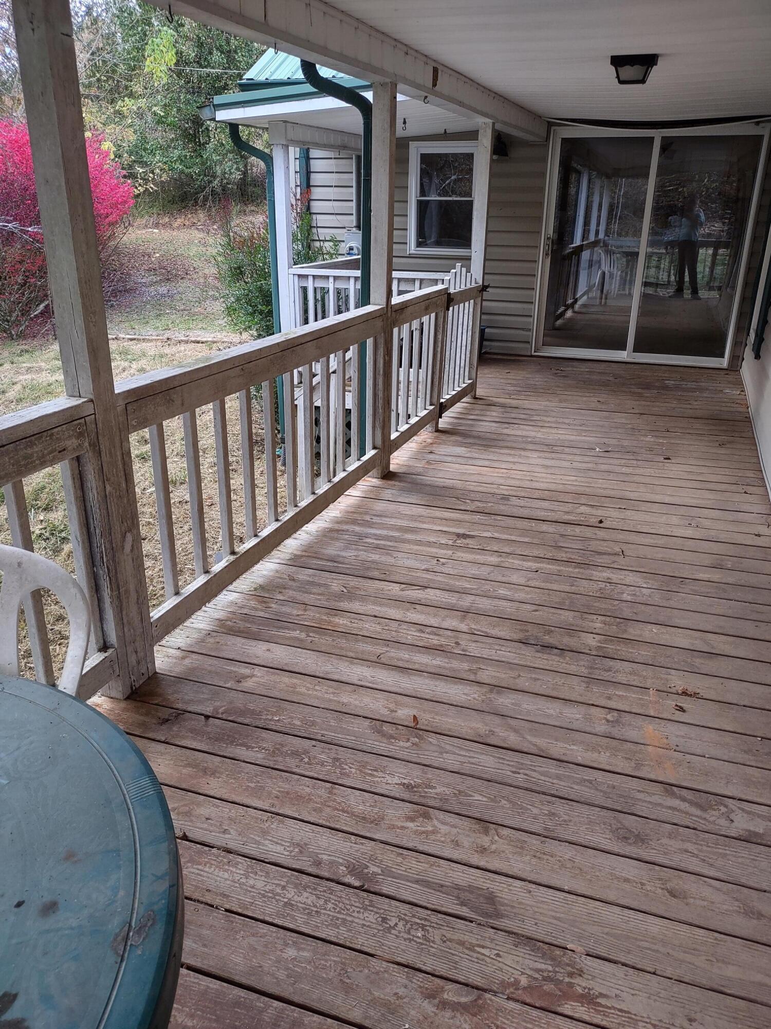 10419 Caney Valley Road Bristol, VA 24202 - Photo 37 of 37 Covered porch