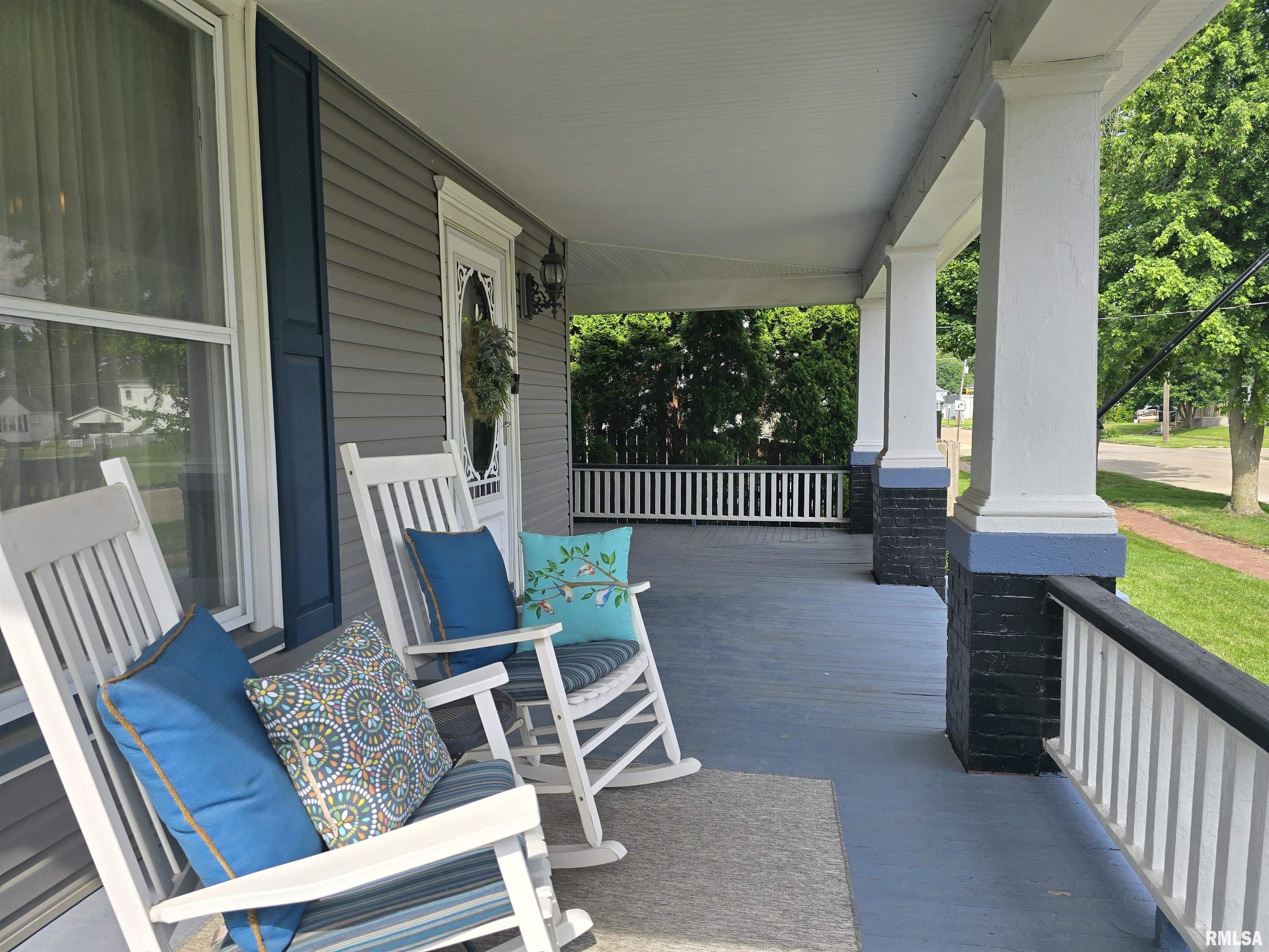 131 West Olive Street Canton, IL 61520 - Photo 5 of 76