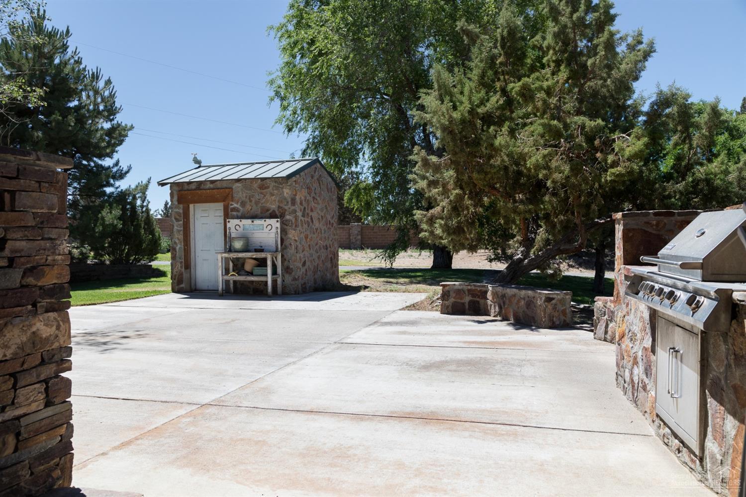 25600 Alfalfa Market Road Bend, OR 97701 - Photo 16 of 25 Gallery Image 16