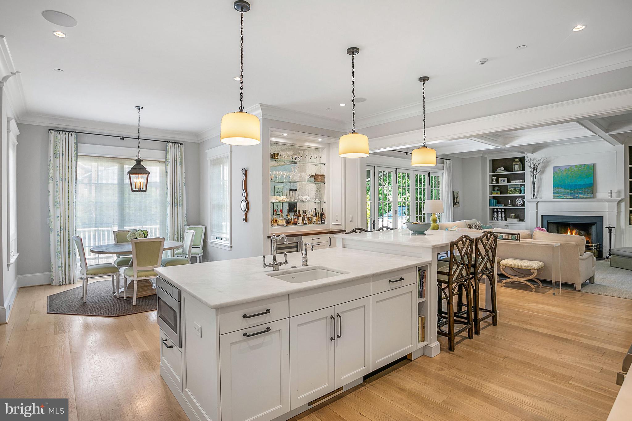 1813 Hoban Road Northwest Washington, DC 20007 - Photo 20 of 52 Kitchen/Breakfast Room