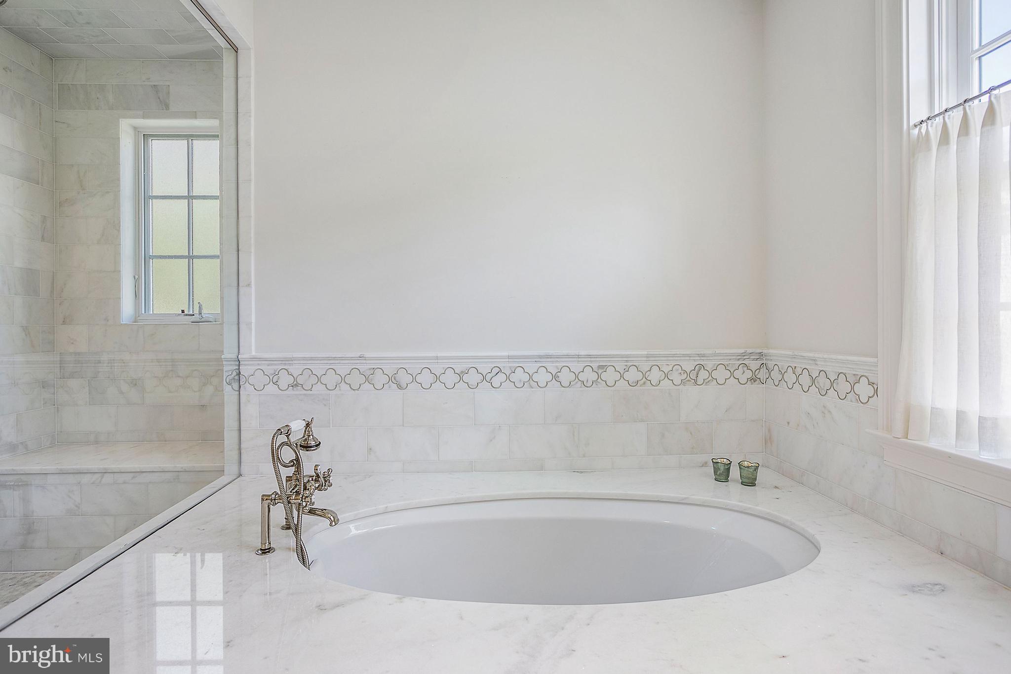 1813 Hoban Road Northwest Washington, DC 20007 - Photo 27 of 52 Owner's Bath