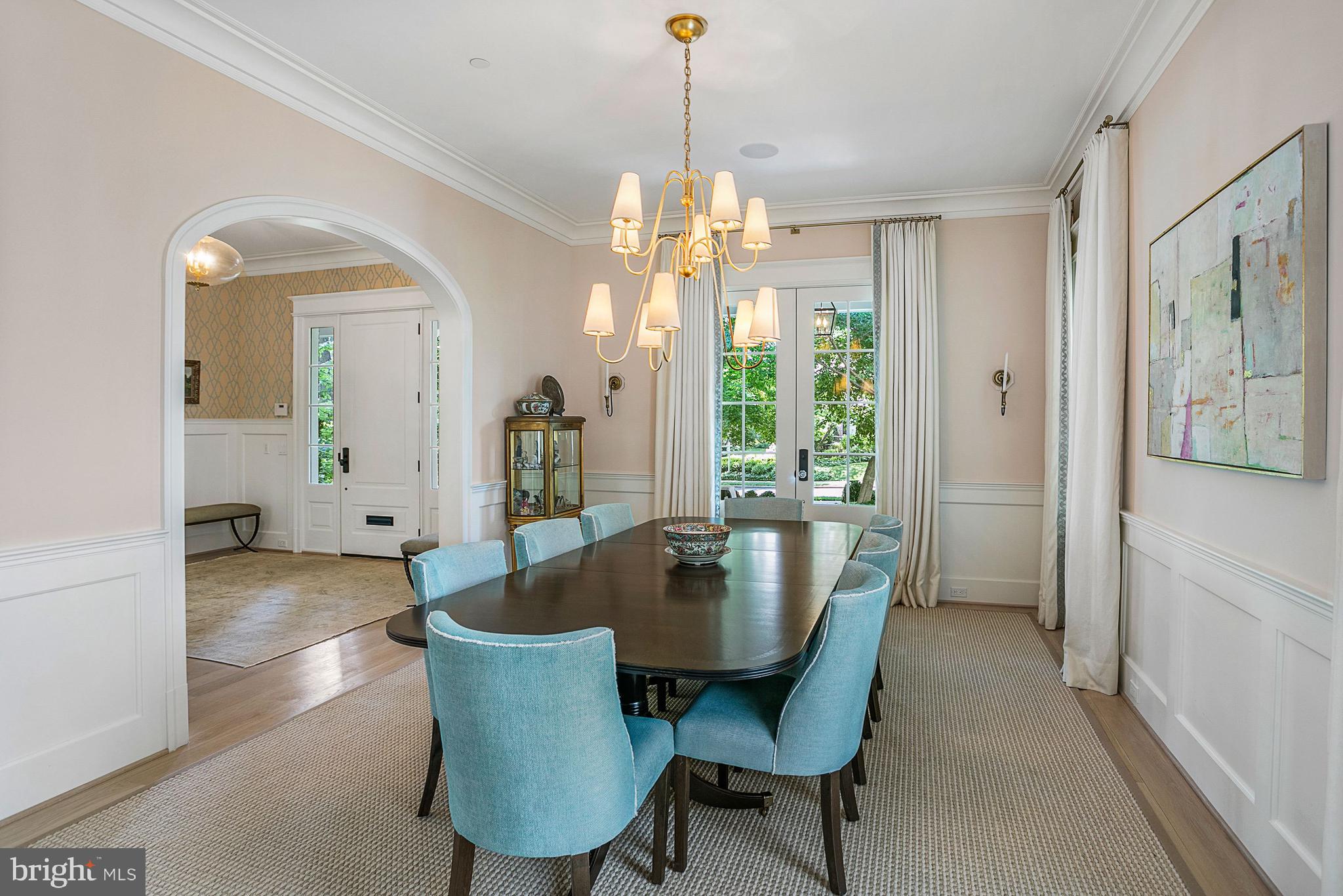 1813 Hoban Road Northwest Washington, DC 20007 - Photo 9 of 52 Dining Room