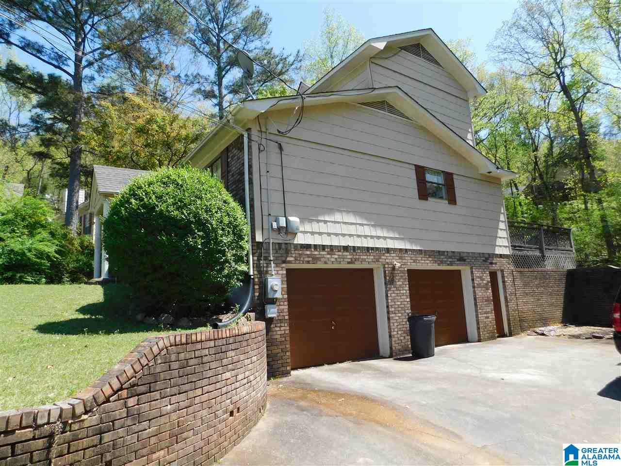 1403 Cabin Hill Road Birmingham, AL 35235 - Photo 2 of 4