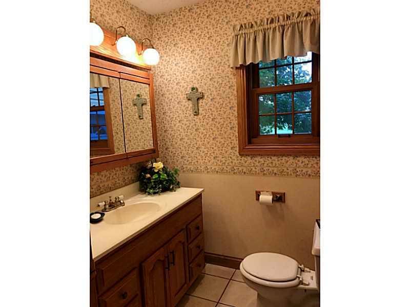 2045 Lindsey Road Sidney, OH 45365 - Photo 12 of 23 Gallery Image 12