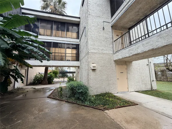 $1,790 | 8523 Hearth Drive, Unit 1934, Houston, TX 77054