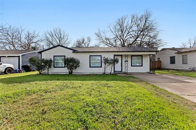 $375,900 | 2502 Helmet Street, Irving, TX 75060