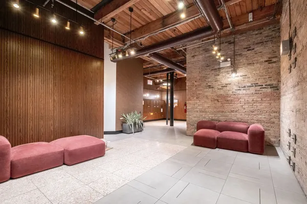 $579,000 | 1017 West Washington Boulevard, Unit 3E, Chicago, IL 60607