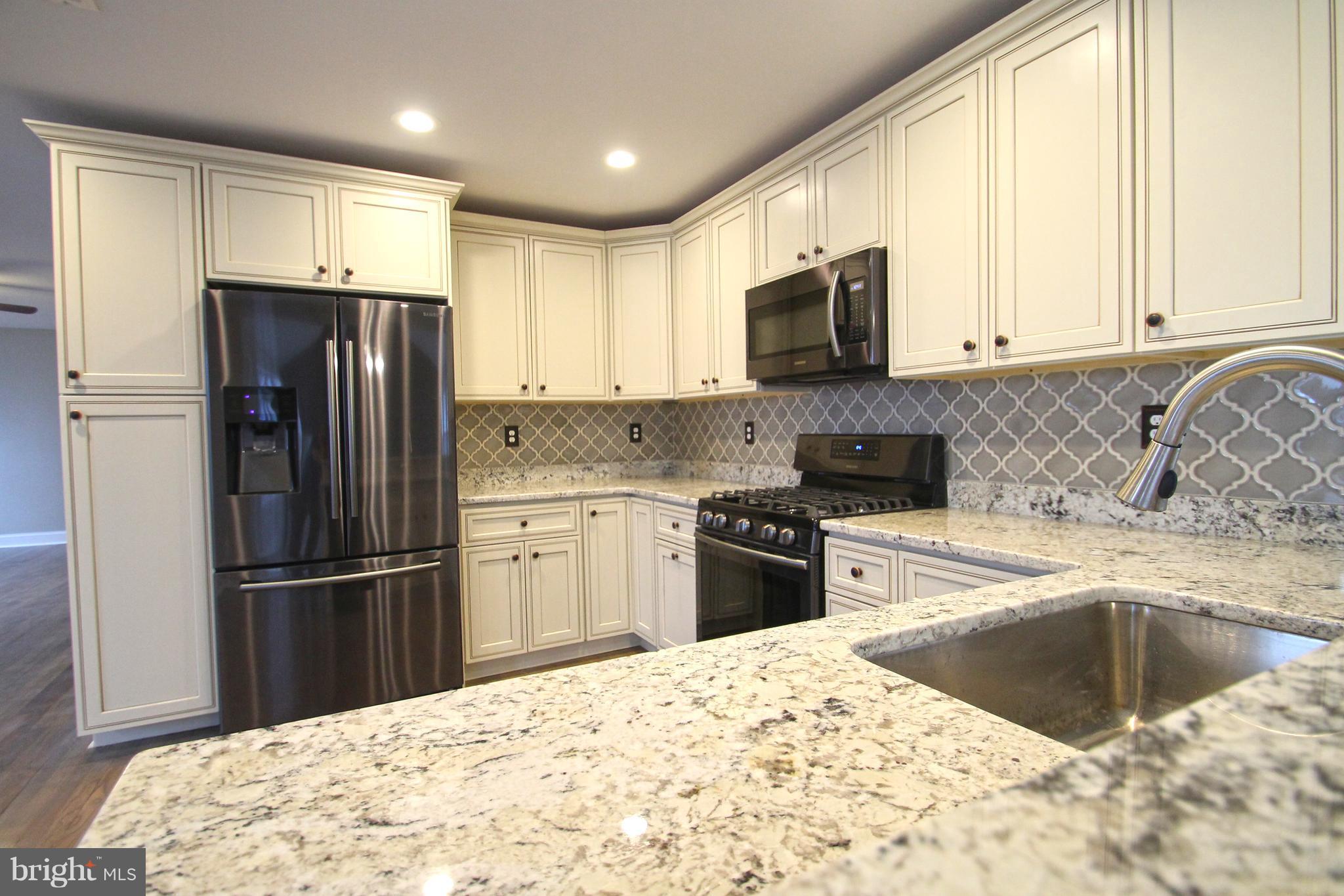 1812 Rushley Road Baltimore, MD 21234 - Photo 14 of 30 Kitchen