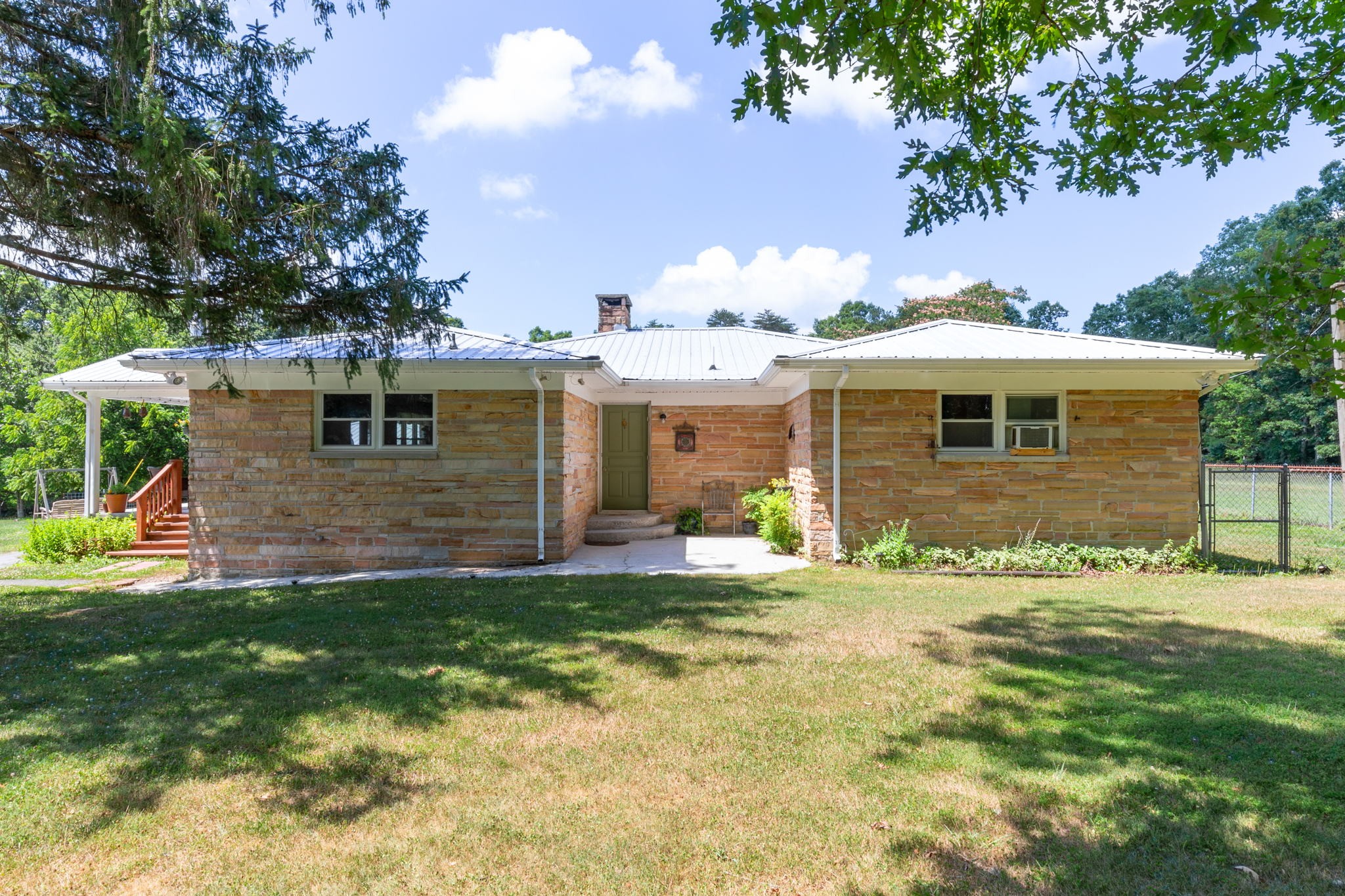 760 Colony Road Coalmont, TN 37313 - Photo 3 of 42 Gallery Image 3