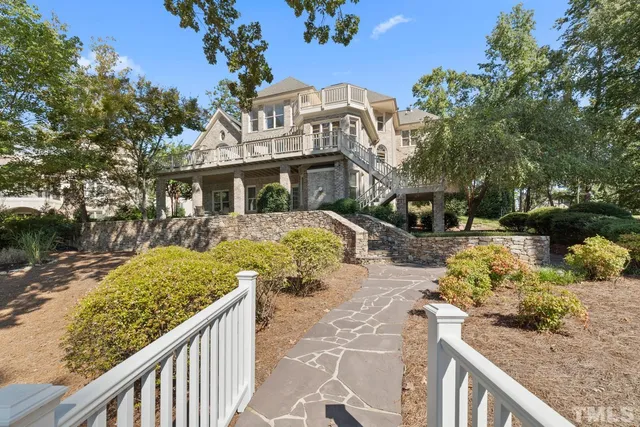 $1,750,000 | 112 Moratock Point, New London, NC 28127