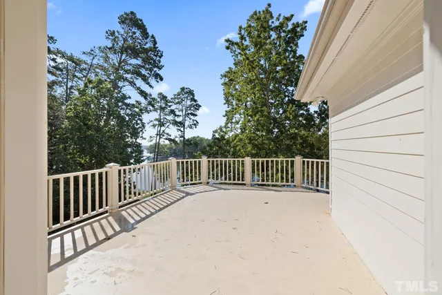 $1,750,000 | 112 Moratock Point, New London, NC 28127