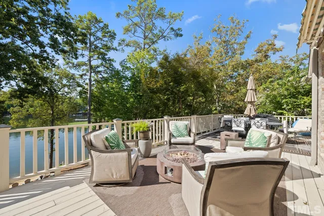 $1,750,000 | 112 Moratock Point, New London, NC 28127