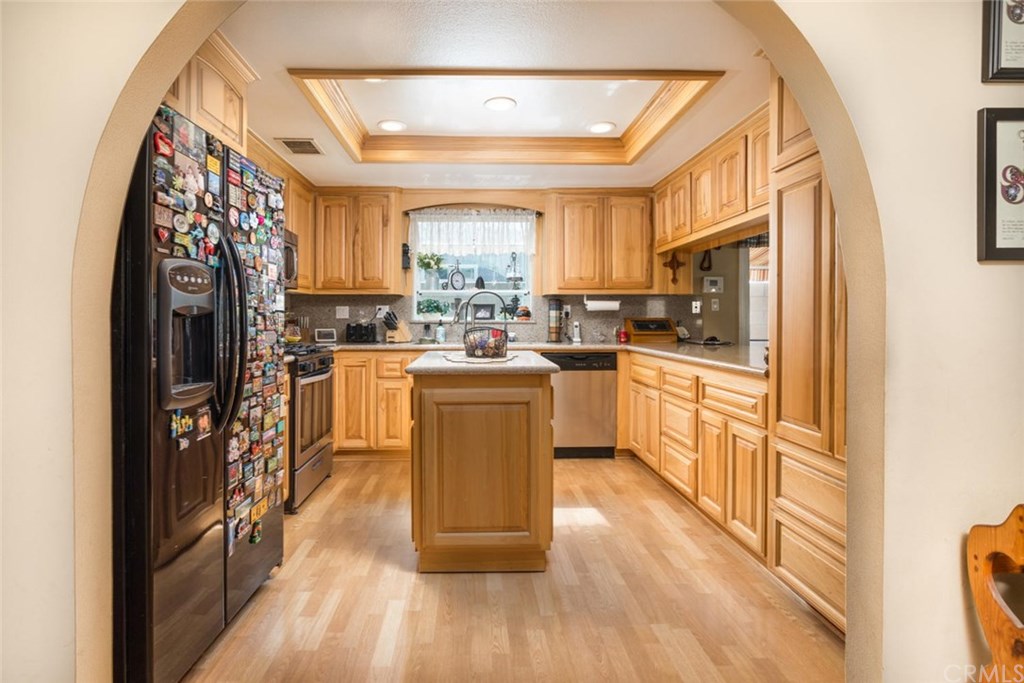 245 East Rancho Road Corona, CA 92879 - Photo 12 of 24