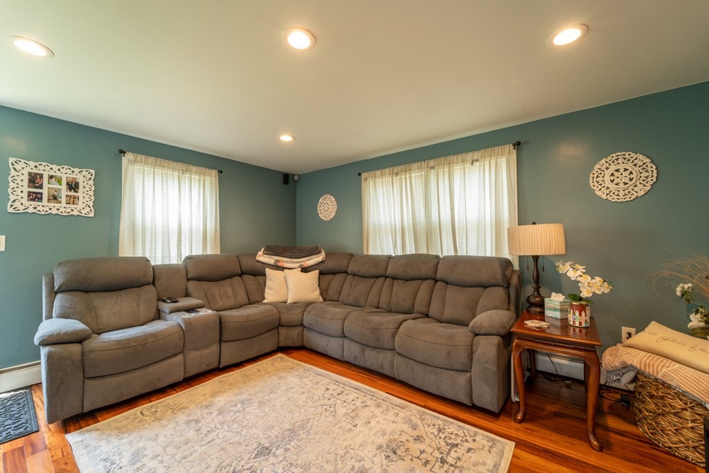 14 Delaval Road Worcester, MA 01606 - Photo 7 of 19 Gallery Image 7