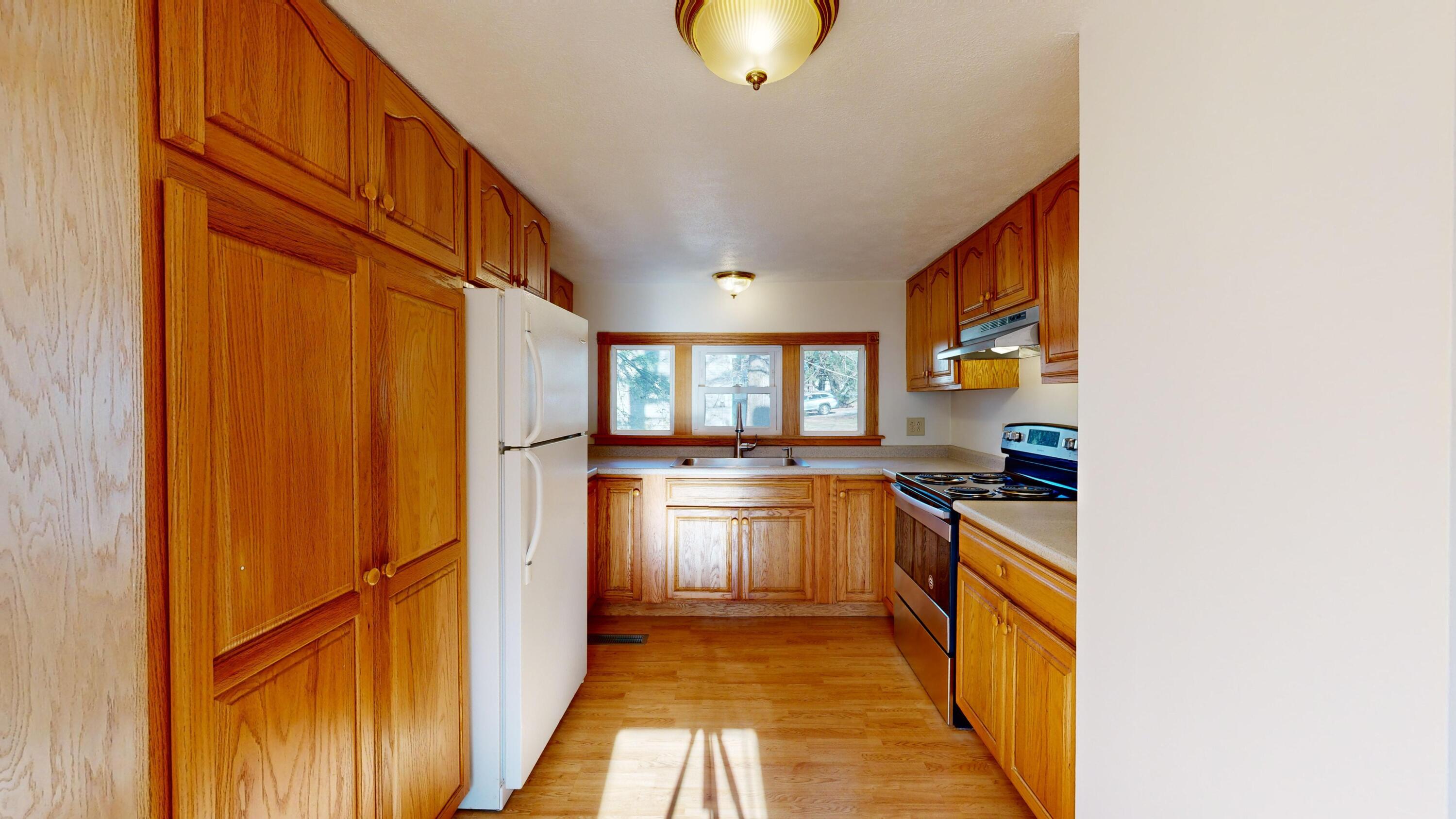 2029 Hotel Road Auburn, ME 04210 - Photo 4 of 39 Kitchen