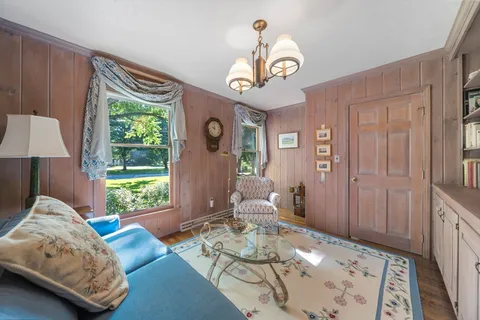 $2,650,000 | 125 Oxbow Road, Needham, MA 02492
