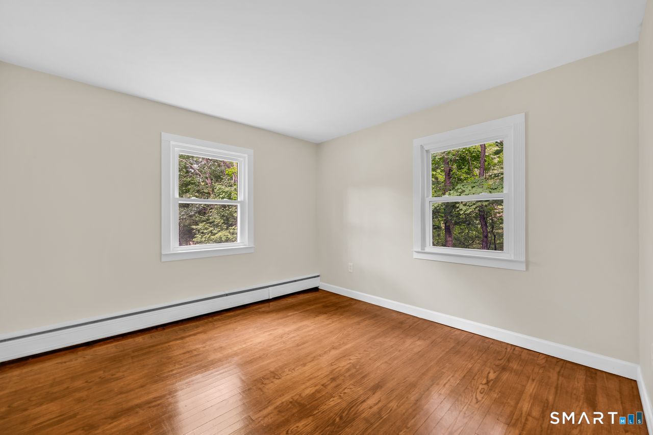 425 Lakeside Road Morris, CT 06763 - Photo 10 of 23 Gallery Image 10