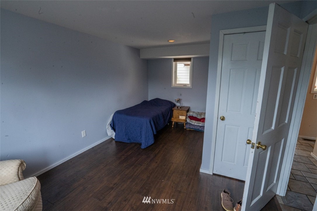 3915 R Avenue Anacortes, WA 98221 - Photo 7 of 16 Gallery Image 7