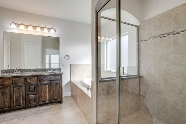 $395,000 | 573 Ascot Way, Azle, TX 76020