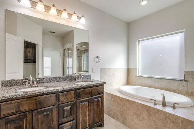 $395,000 | 573 Ascot Way, Azle, TX 76020