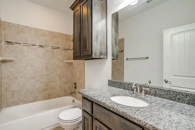 $395,000 | 573 Ascot Way, Azle, TX 76020