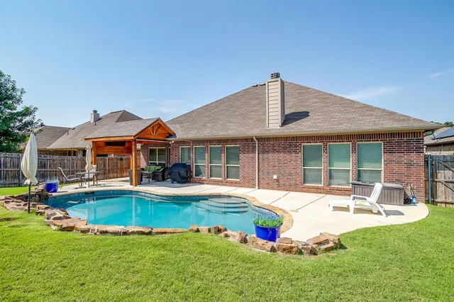 $395,000 | 573 Ascot Way, Azle, TX 76020