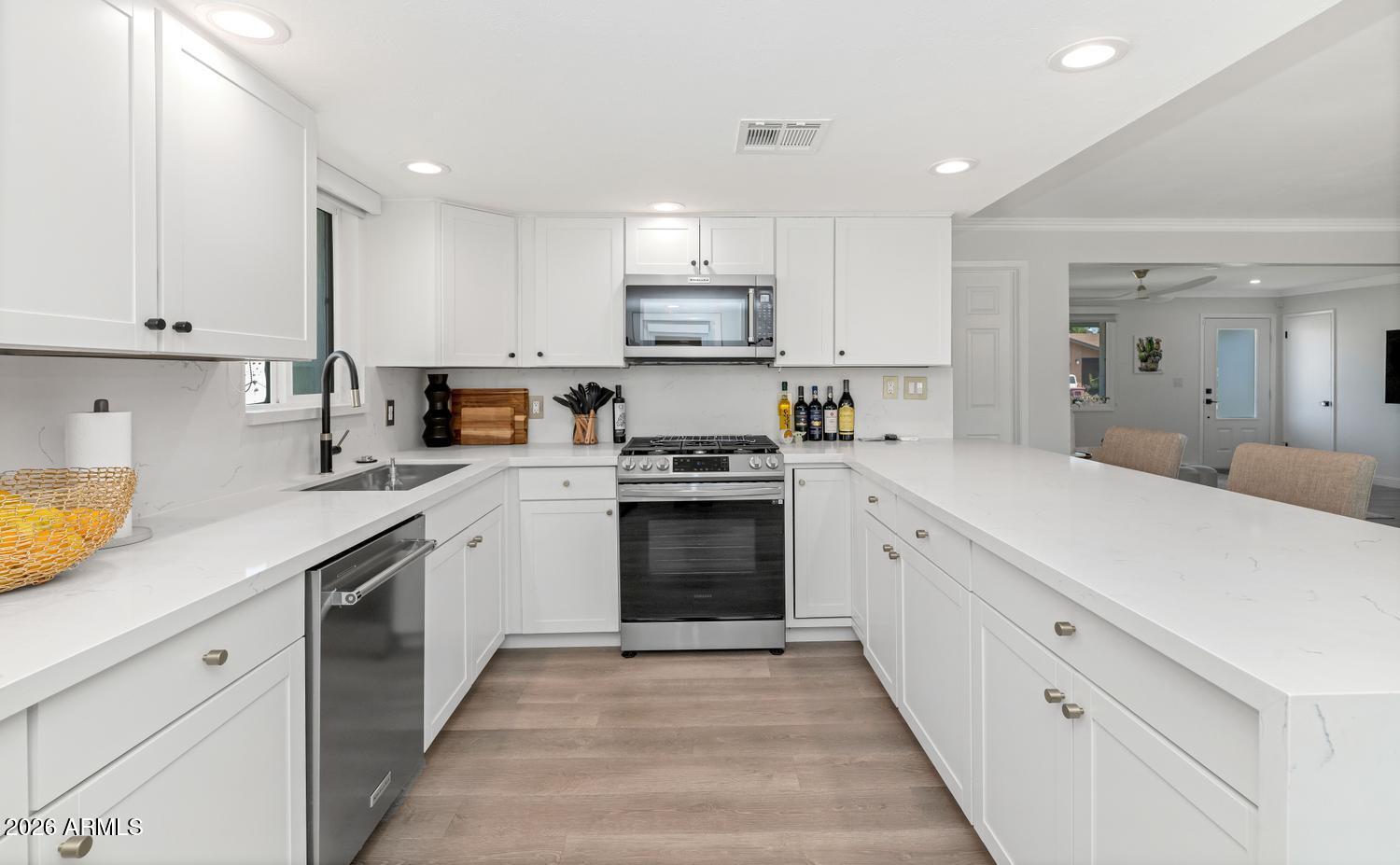 8225 East Jackrabbit Road Scottsdale, AZ 85250 - Photo 10 of 23 016-023-8225 E Jackrabbit-1500x928
