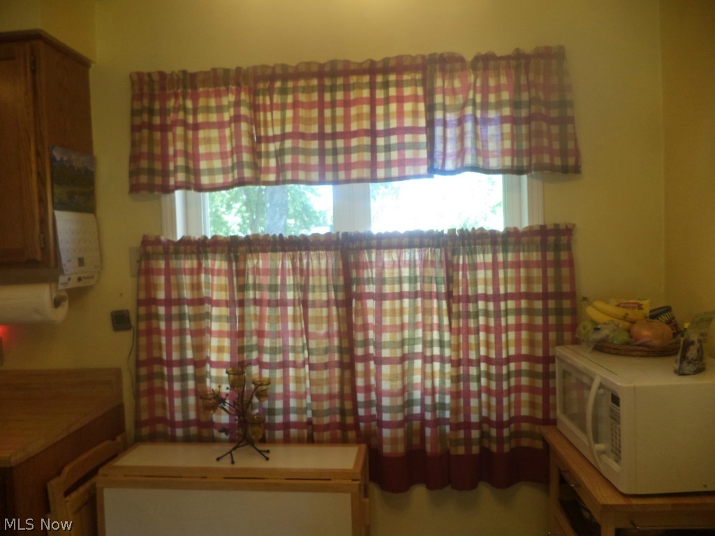 536 Metcalf Road Elyria, OH 44035 - Photo 8 of 25 Gallery Image 8