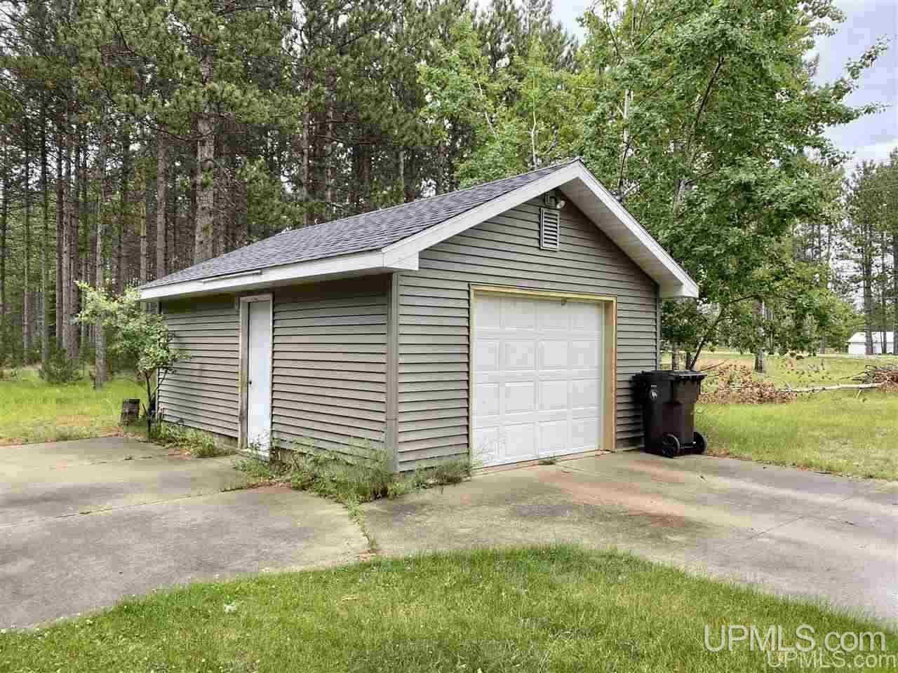 9413 Co Road Rapid River, MI 49878 - Photo 18 of 19