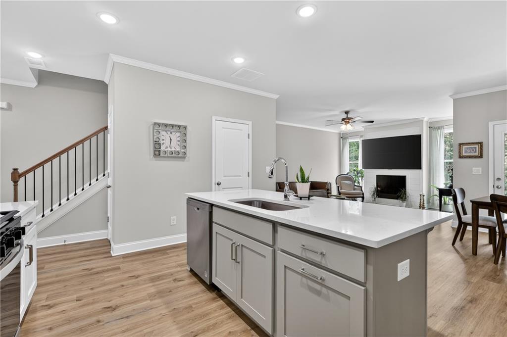 3915 Cavalier Way Duluth, GA 30097 - Photo 7 of 72