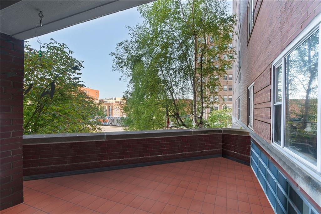 4625 Fifth Avenue, Unit 116 Pittsburgh, PA 15213 - Photo 5 of 25 a view of outdoor area and green space