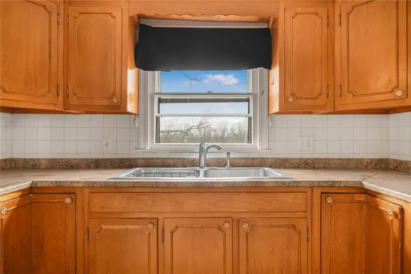 $1,900 | 3421 Pawtucket Avenue, Unit 1, East Providence, RI 02915