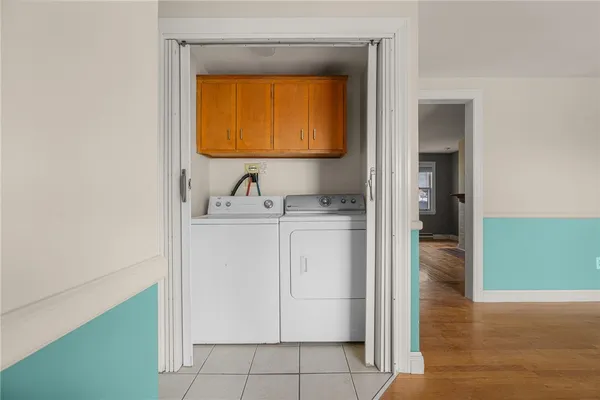 $1,900 | 3421 Pawtucket Avenue, Unit 1, East Providence, RI 02915