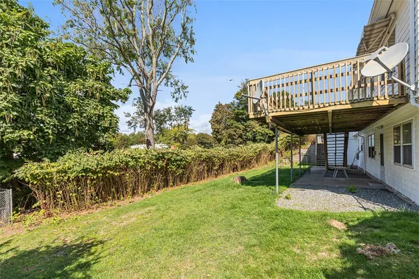 $1,900 | 3421 Pawtucket Avenue, Unit 1, East Providence, RI 02915