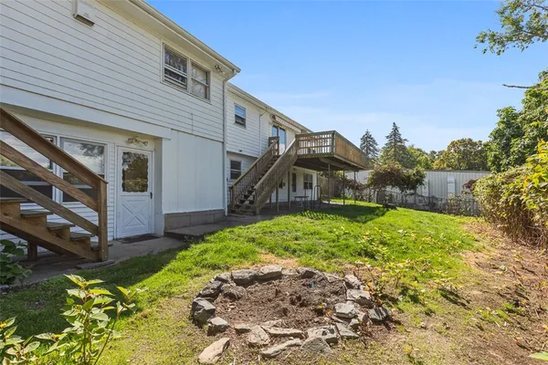 $1,900 | 3421 Pawtucket Avenue, Unit 1, East Providence, RI 02915