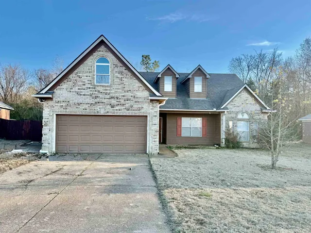 $295,000 | 235 Susanne Drive, Oakland, TN 38060