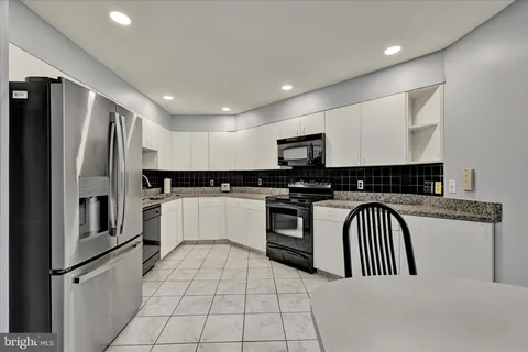 $239,900 | 3011 Fallstaff Road, Unit 204A, Baltimore, MD 21209