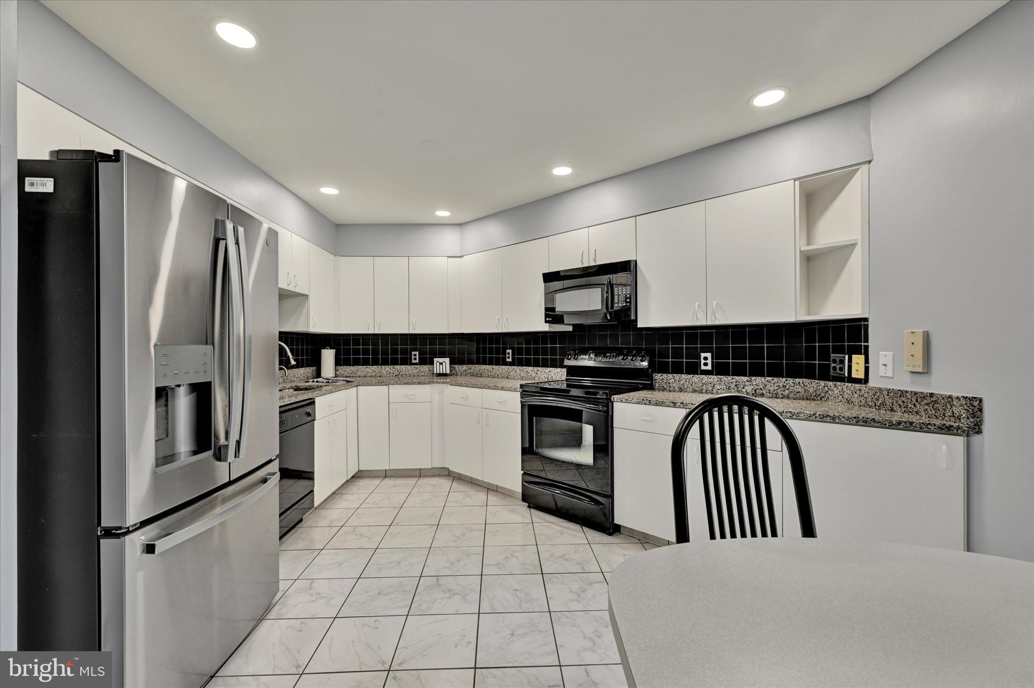 3011 Fallstaff Road, Unit 204A Baltimore, MD 21209 - Photo 14 of 28