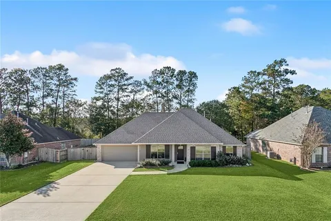 $349,900 | 509 Seabiscuit Loop West, Madisonville, LA 70447